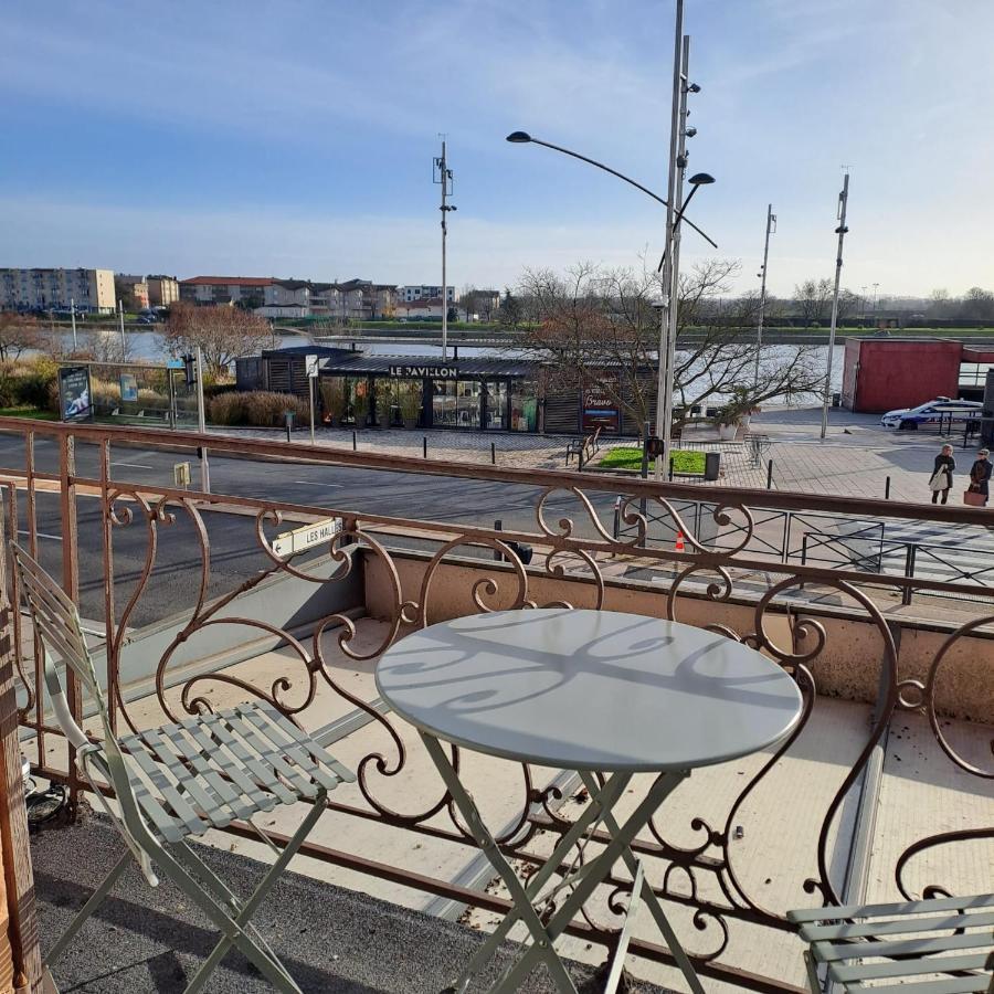 Center Macon Charmant Appartement Avec Vue Sur La Saone Εξωτερικό φωτογραφία